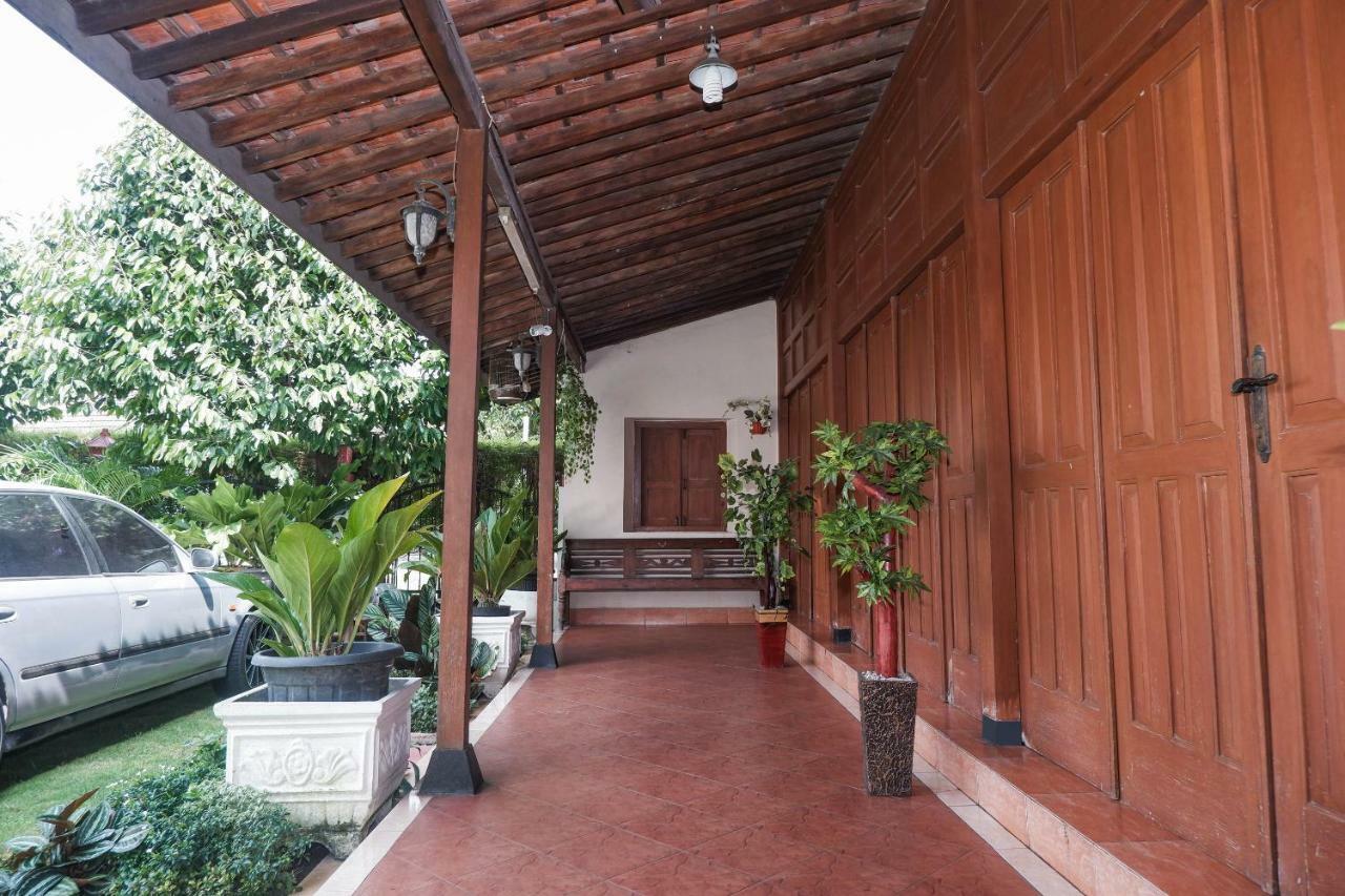 Oyo 405 Wisma Yosoputro Tanjungtirto Ngoại thất bức ảnh