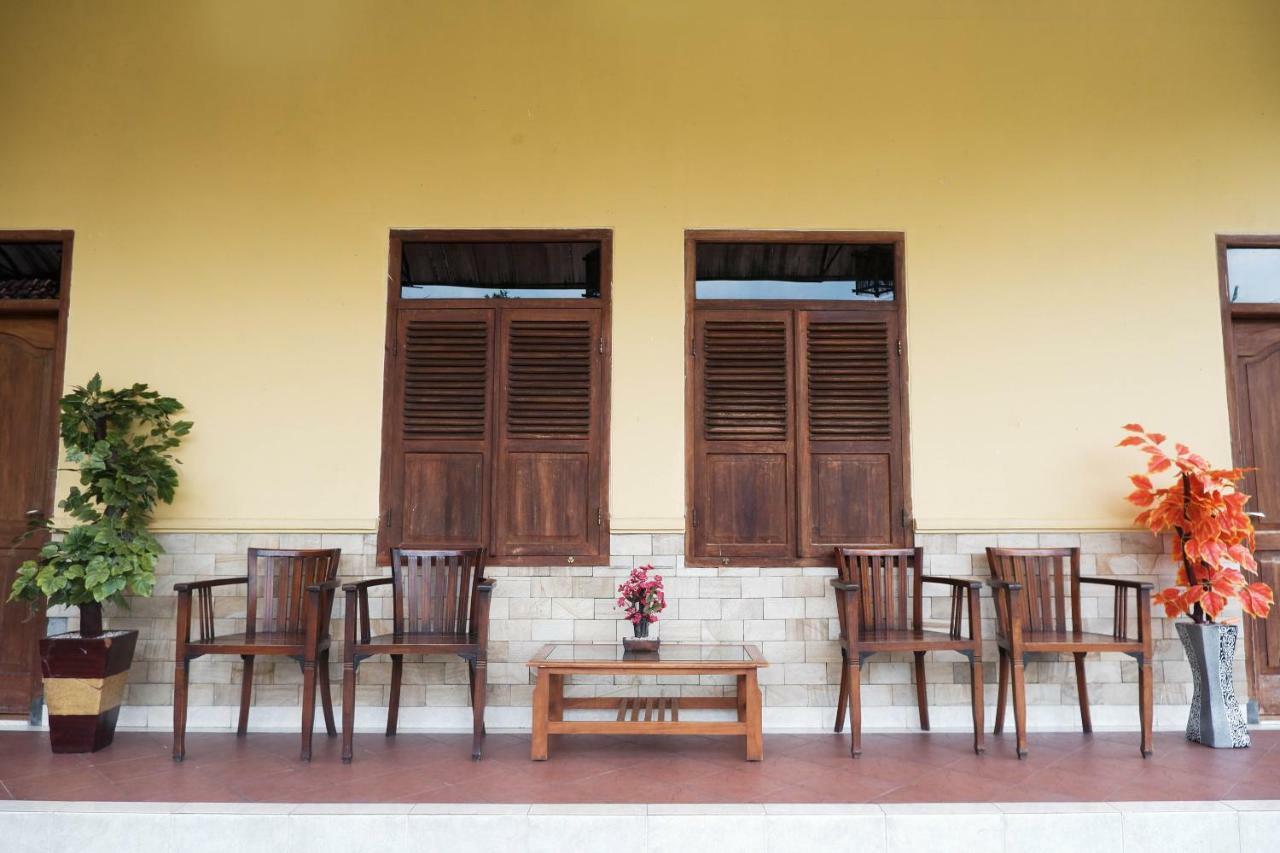 Oyo 405 Wisma Yosoputro Tanjungtirto Ngoại thất bức ảnh