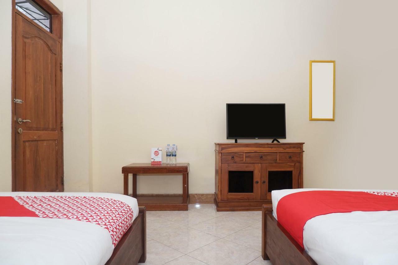Oyo 405 Wisma Yosoputro Tanjungtirto Ngoại thất bức ảnh