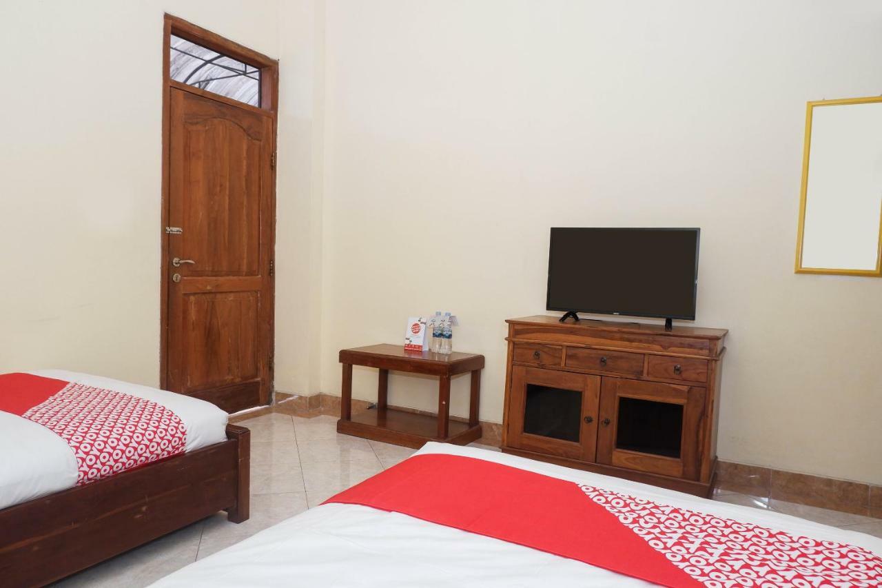 Oyo 405 Wisma Yosoputro Tanjungtirto Ngoại thất bức ảnh