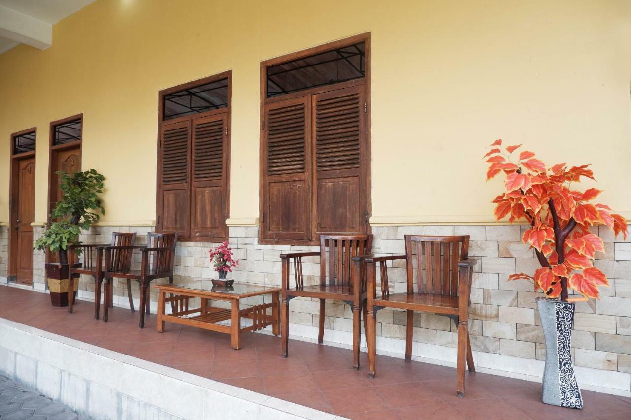 Oyo 405 Wisma Yosoputro Tanjungtirto Ngoại thất bức ảnh