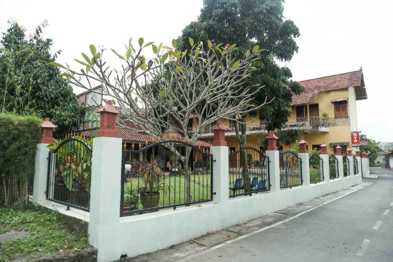 Oyo 405 Wisma Yosoputro Tanjungtirto Ngoại thất bức ảnh